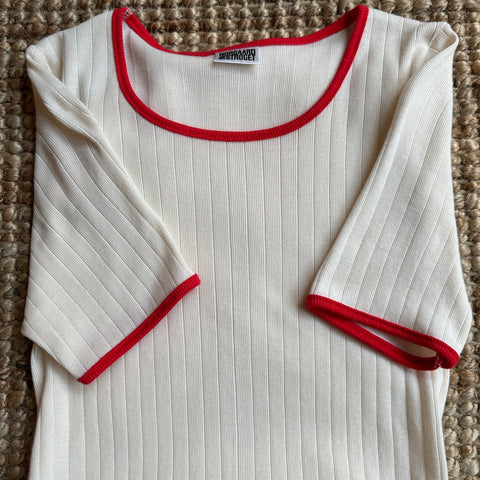 101 Short Sleeve Kontrast (Ecru/Red)