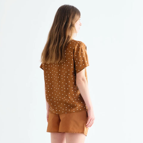 Birna Bluse (Dot Print Caramel)