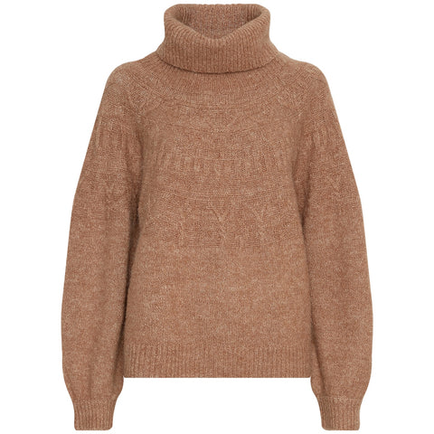 Meilani Gytta Strik (Toasted Coconut)