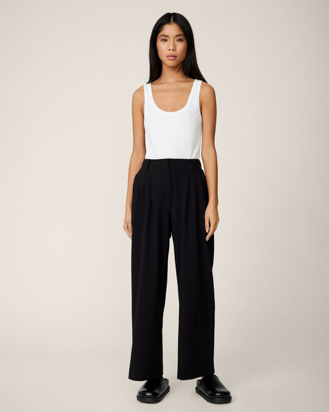 Isabea Chana Bukser (Black)